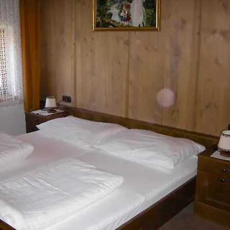 Prantl Roswitha Farmház